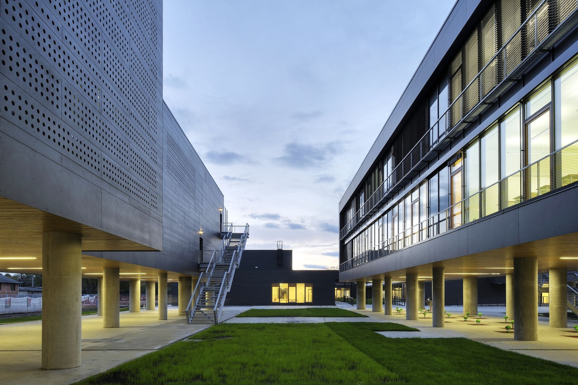 Пожарная безопасность в школах и образовательных учреждениях