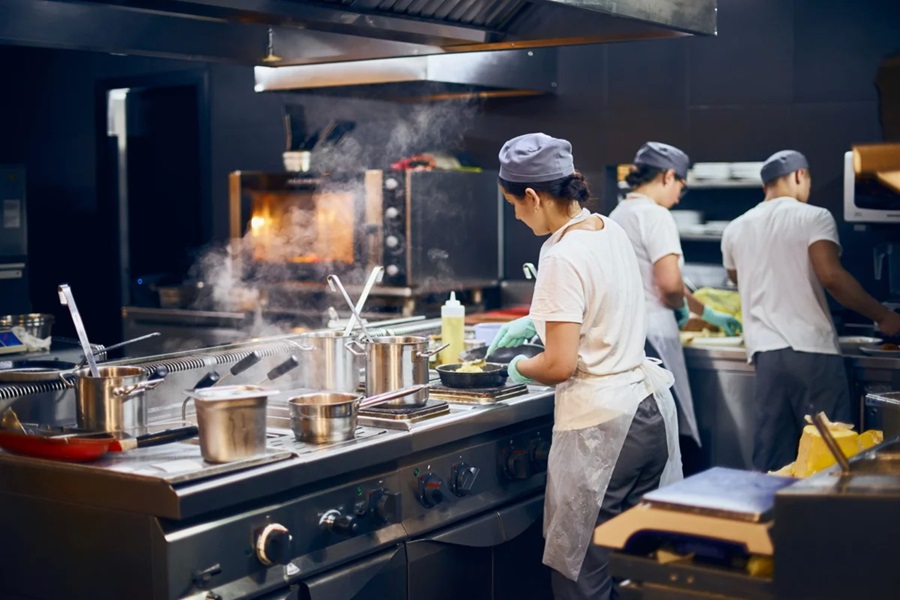 Пожарная безопасность на кухне ресторана: советы и рекомендации