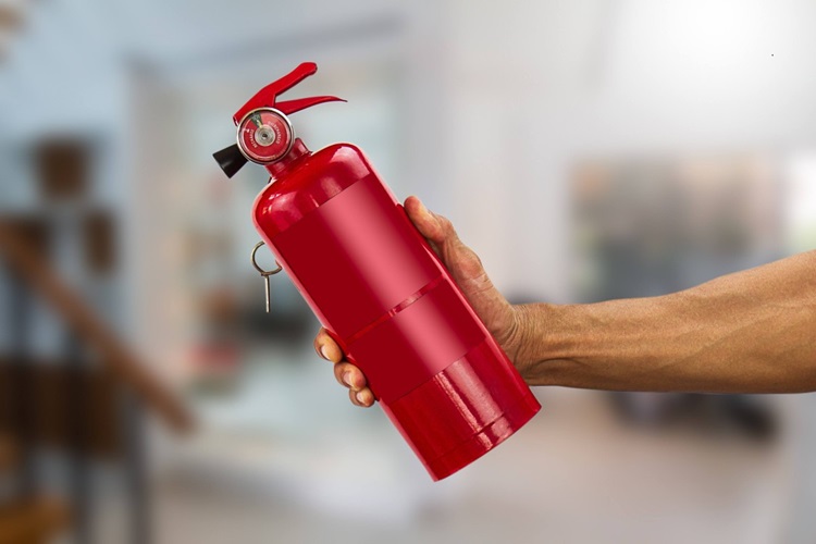Техобслуживание огнетушителей: Гарантия пожарной безопасности на предприятиях